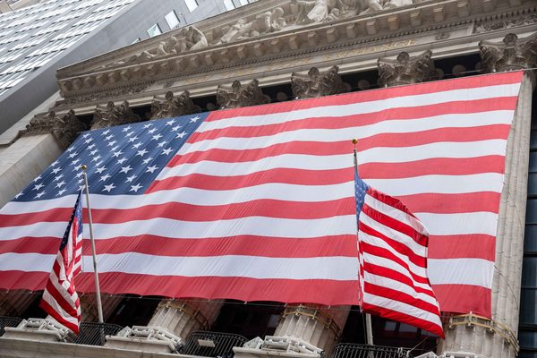 Dow Jones sube 11,3% en su mejor día desde 1933 por expectativa de estímulo