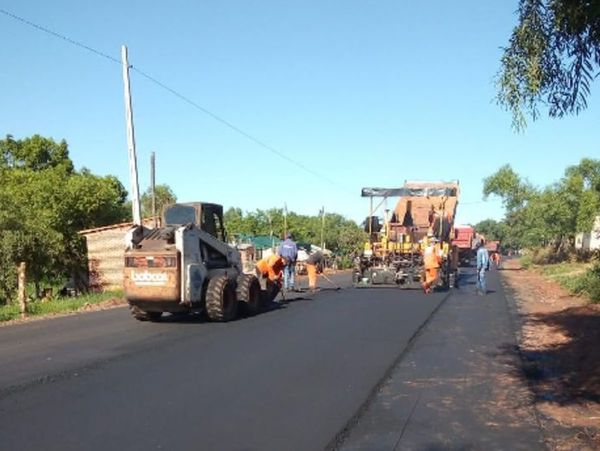 Asfaltado Arroyos y Esteros – 1º de Marzo se inició a buen ritmo