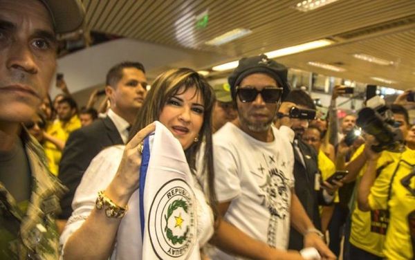 Empresaria prófuga caso ‘Dinho’ apela declaración de rebeldía