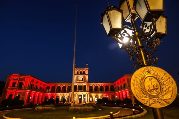 Palacio de López muestra hoy su apoyo a España