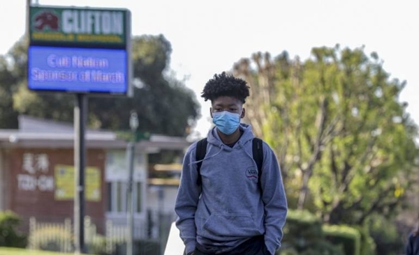 HOY / Reportan en EEUU primer fallecimiento de menor de 18 años por COVID-19