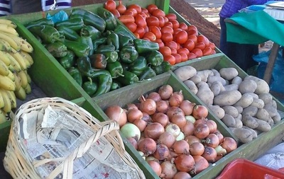 Comitiva Interinstitucional monitorea precios de productos frutihortícolas para evitar especulaciones | .::Agencia IP::.