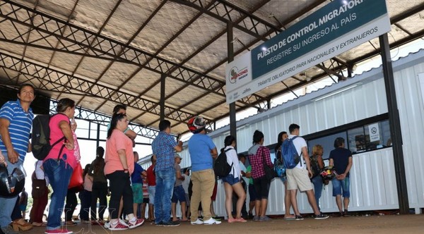 Más de 400 paraguayos quedaron sin trabajo en el exterior y piden volver al país