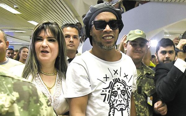 Vinculan a Dalia López con contrabando de dólares - Nacionales - ABC Color