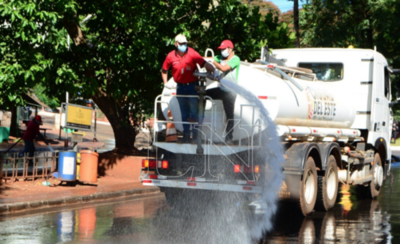HOY / Ciudad del Este intensifica trabajos de desinfección en todas sus áreas