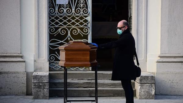 Sector fúnebre no sabe cuál es el protocolo para tratar las muertes por coronavirus