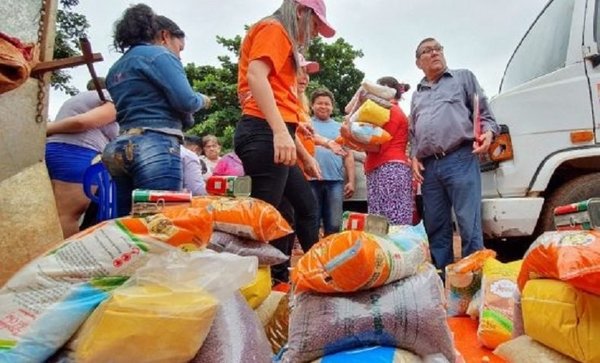 Descoordinación con municipios y hackeo de plataforma alargan la espera la entrega de kits de alimentos.