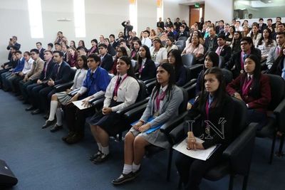 Ante pedido de exonerar 50% en cuotas, AIEPP pide mantener la calma a docentes