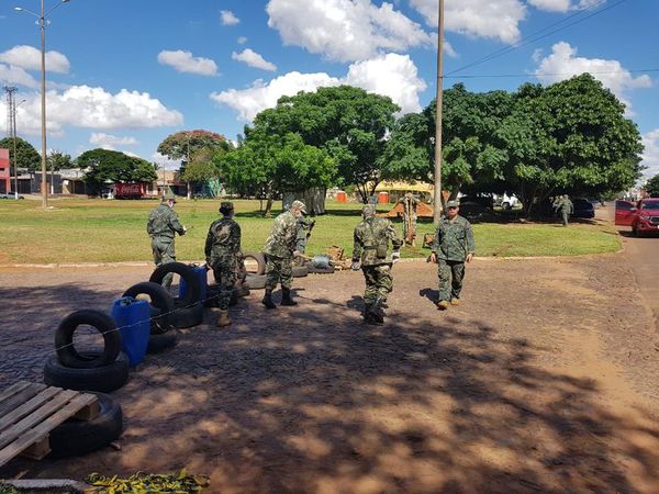 Militares cierran frontera con alambre de púas - Nacionales - ABC Color