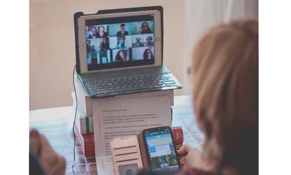 Prestó wifi del vecino para el casorio virtual | Crónica