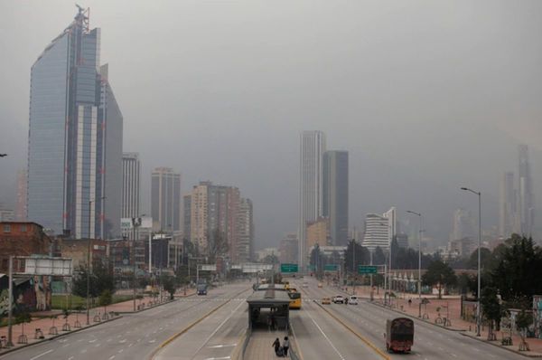 Confinan a 48 millones de personas desde ayer