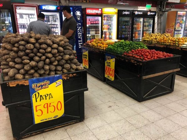 Ingresan más frutas y verduras y precios se normalizan, dice el MAG