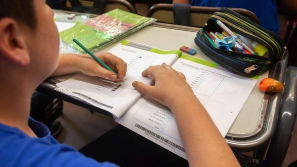 HOY / Presentan amparo para exonerar cuotas en colegios privados