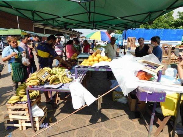 Covid-19: Pese a críticas, ministro resalta entrega de G. 230.000 a familias vulnerables