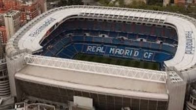 El Santiago Bernabeu se convierte en una gran depósito de insumos contra el coronavirus