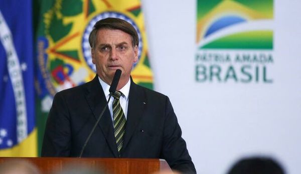 Bolsonaro decreta que actividades religiosas deben funcionar pese al COVID-19 » Ñanduti