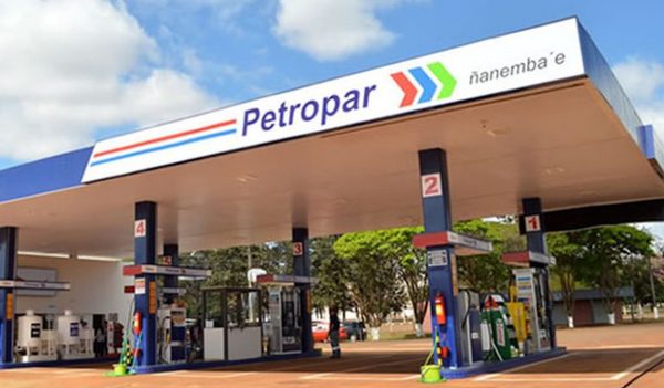 Petropar anuncia que mantendrá precios reducidos en sus combustibles | Noticias Paraguay