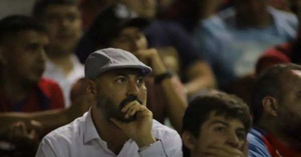 Zapag habló sobre la difícil vuelta del fútbol y los pagos de salarios en Cerro