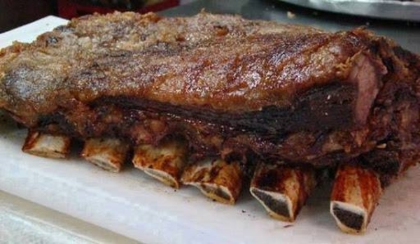 HOY / Bajarán precio de la costilla en un 40%