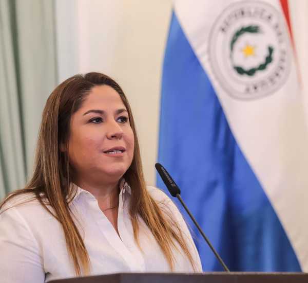 Petropar vuelve permanentes los precios reducidos de sus combustibles - .::RADIO NACIONAL::.