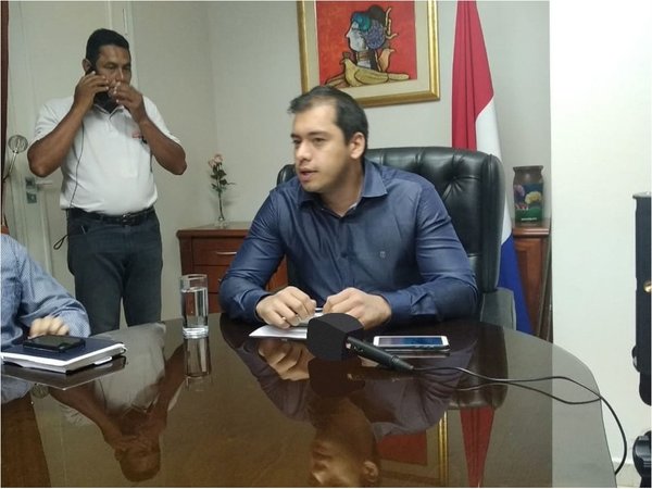 Prieto estima que en una semana estará el pabellón de contingencia