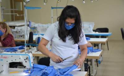HOY / El SNPP sigue fabricando materiales indispensables de uso médico