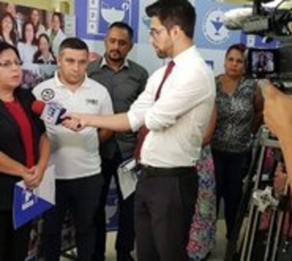 Enfermeros en la desidia, están sin cobrar desde enero - Paraguay.com