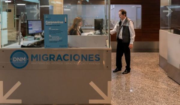 Gobierno argentino resuelve cerrar absolutamente sus fronteras
