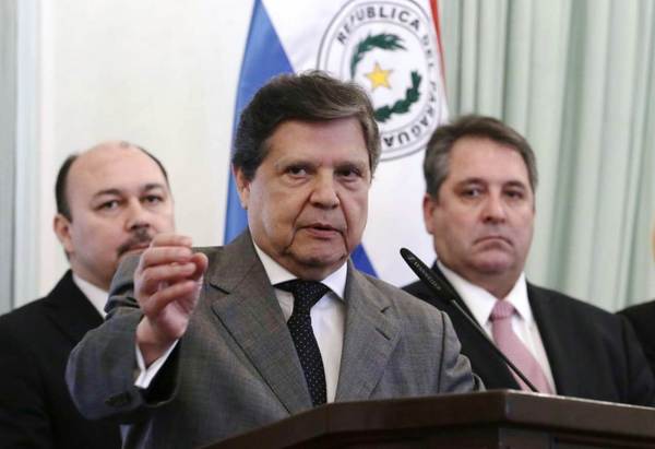 Audios que alientan saqueos en comercios de Luque son falsos, según ministro •