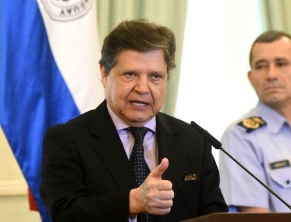 Acevedo: “Ya identificamos a los que amenazaban con saquear supermercados y serán detenidos en las próximas horas” - ADN Paraguayo