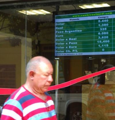Casas de cambio cierran y arriesga sustento de familias