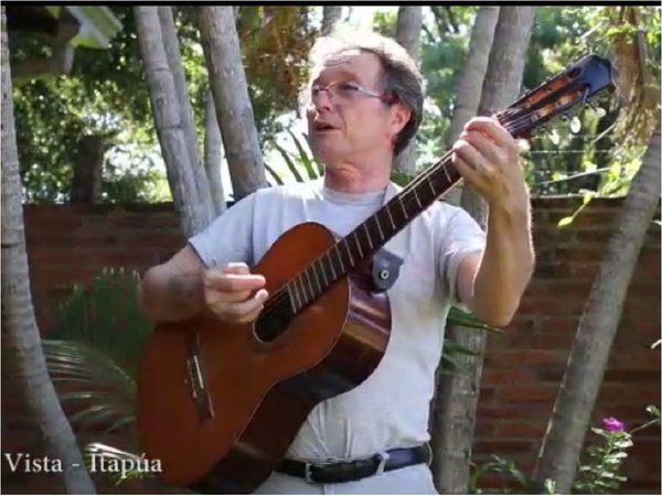 Itapúa: Padre e hija animan a médicos con una canción