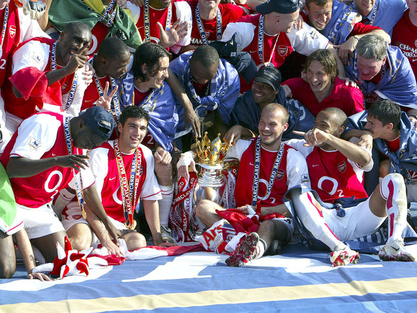 El Arsenal estrena un documental sobre el equipo invencible de 2004