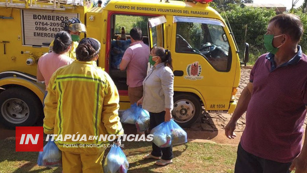 BOMBEROS DE MARIA AUXILIADORA LLEGAN CON VÍVERES A FAMILIAS HUMILDES.