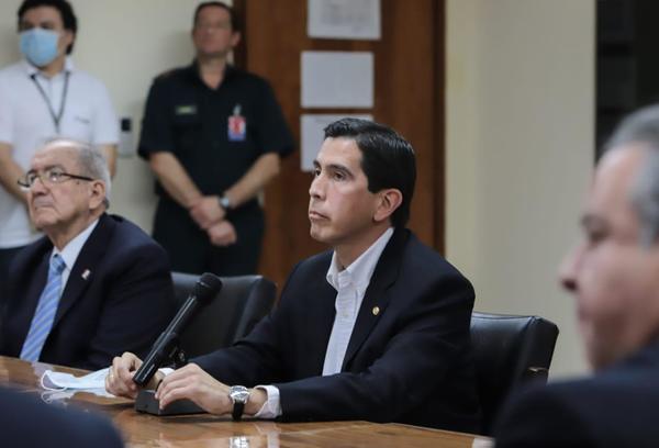 Unos 155 paraguayos ingresarán desde Foz e irán a cuarentena •