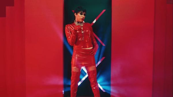 Bad Bunny se transforma en mujer para el vídeo de “Yo perreo sola” - Música - ABC Color