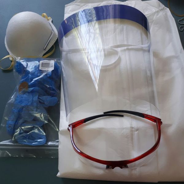 Entregarán kits reglamentarios de bioseguridad para profesionales médicos - Nacionales - ABC Color