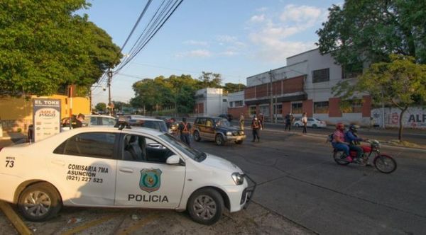 Mantener a la mayor cantidad de la ciudadanía en casa, pide director de Salud