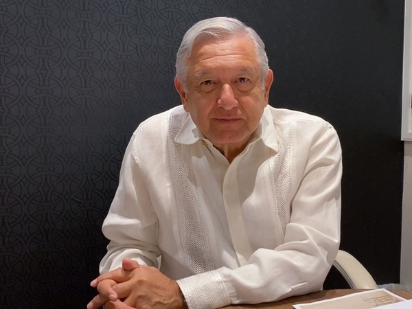 Covid-19: presidente mexicano insta su pueblo 'quedarse en casa y cuidarse entre todos'