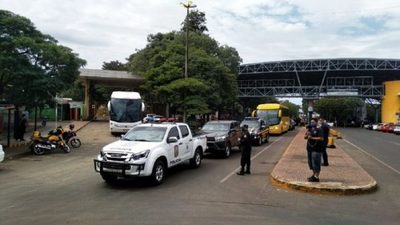 Más de 150 paraguayos llegaron del exterior y deberán cumplir cuarentena