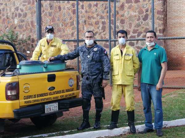 Personas privadas de libertad de la penitenciaría de PJC donarán 1000 litros de lavandina a bomberos - ADN Paraguayo