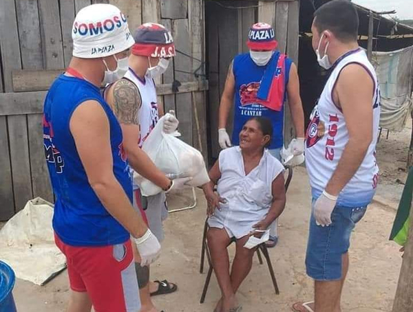Hinchas de Cerro ayudan a familias carenciadas del norte