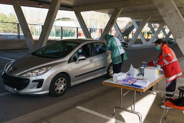 España detiene sus actividades no esenciales por dos semanas