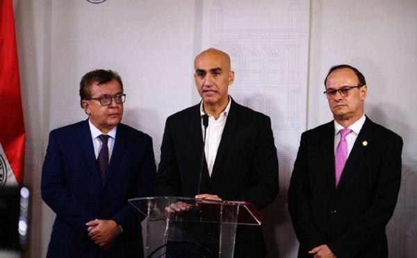 Sueldos altos y entes obsoletos gastan G. 138.000 millones anuales