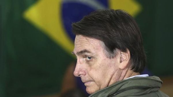 Bolsonaro se pasea por Brasilia en contra de las recomendaciones sanitarias » Ñanduti