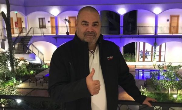 Chilavert pide recorte de salarios en binacionales