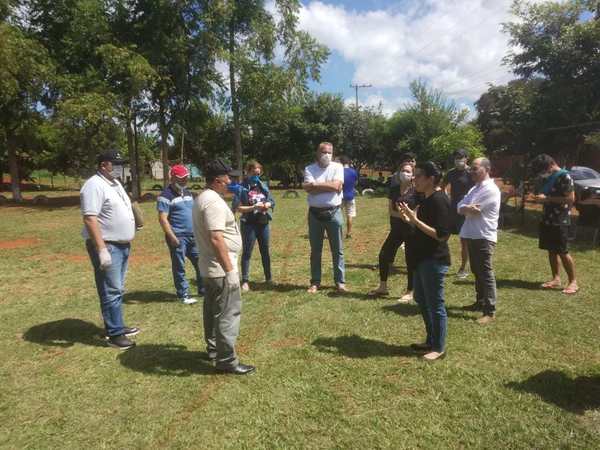 Tras reclamos, fiscal se constituyó en hogar de retiro donde están en cuarentena 116 personas - ADN Paraguayo