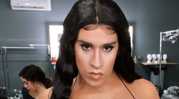 Bad Bunny se transforma en mujer para el vídeo de