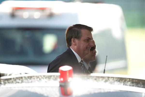 Bolsonaro se pasea por Brasilia en contra de las recomendaciones sanitarias - Mundo - ABC Color