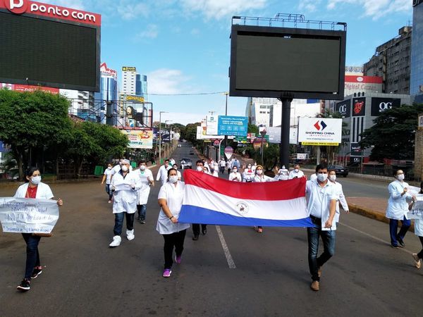 Paraguayos que sobreviven en medio de cuarentena y crisis económica